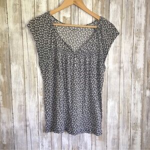 LOFT Black and White Floral Blouse